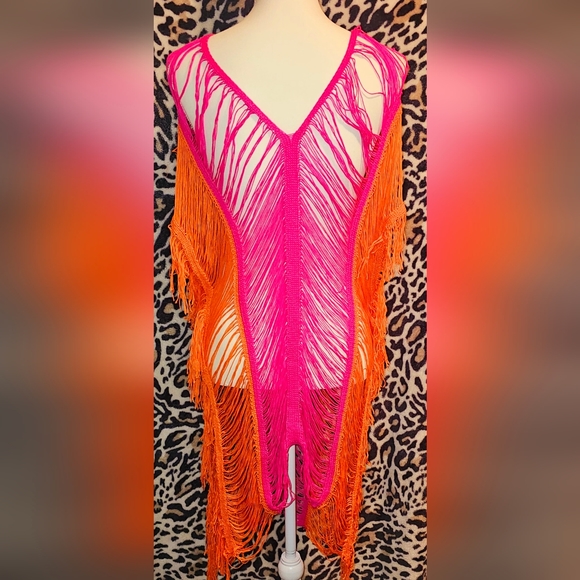 Beach Coverup - Picture 2 of 4